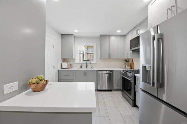 4950 Luna Drive, Oceanside, CA 92057