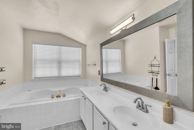 14 STONERIDGE CT, Stafford, VA 22554