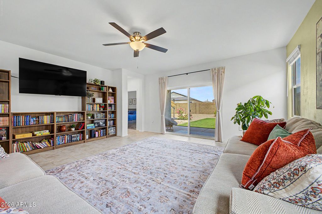 28241 N NEALITE Drive, San Tan Valley, AZ 85143 — photo 2