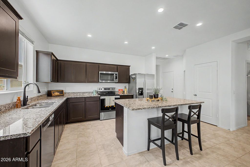 28241 N NEALITE Drive, San Tan Valley, AZ 85143 — photo 5