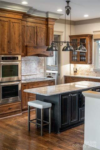 2 Cherokee Orchard Court, Fairview, NC 28730