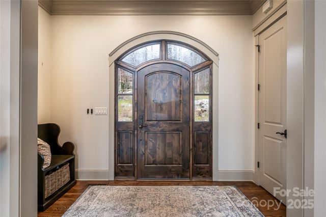 2 Cherokee Orchard Court, Fairview, NC 28730