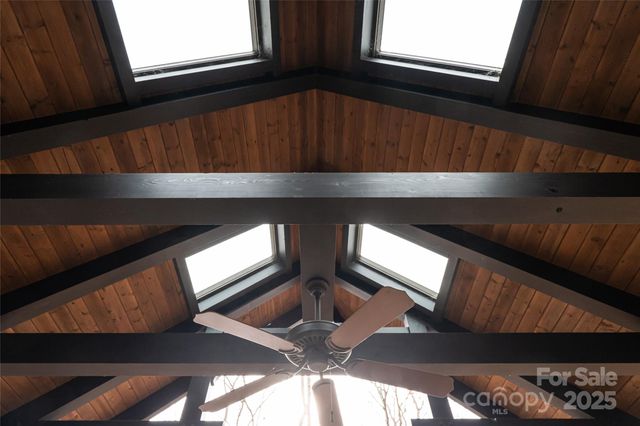 2 Cherokee Orchard Court, Fairview, NC 28730