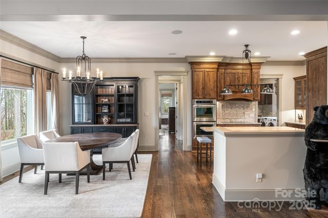 2 Cherokee Orchard Court, Fairview, NC 28730