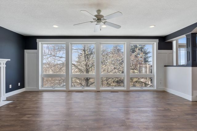 2045 Safari Heights Trail, Eagan, MN 55122