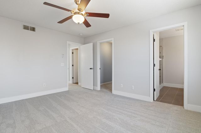 2045 Safari Heights Trail, Eagan, MN 55122