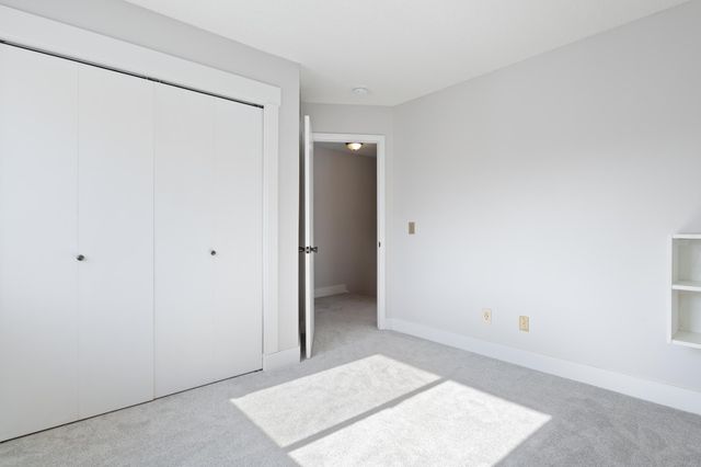 2045 Safari Heights Trail, Eagan, MN 55122