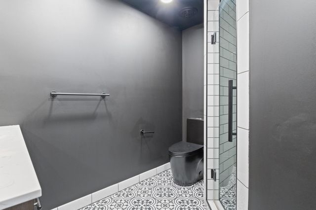 2045 Safari Heights Trail, Eagan, MN 55122