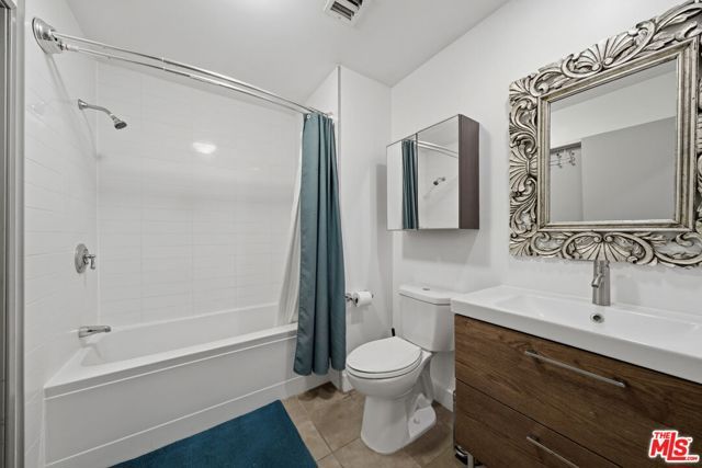 645 W 9th Street 406, Los Angeles, CA 90015