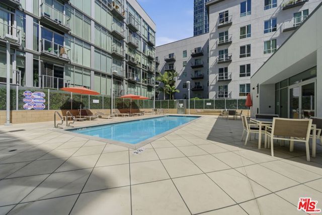 645 W 9th Street 406, Los Angeles, CA 90015