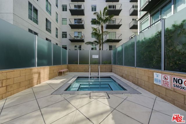 645 W 9th Street 406, Los Angeles, CA 90015