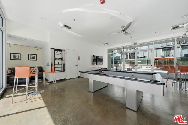 645 W 9th Street 406, Los Angeles, CA 90015
