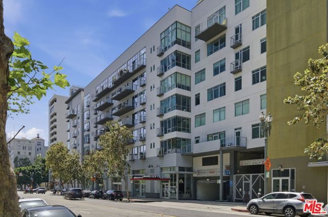 645 W 9th Street 406, Los Angeles, CA 90015