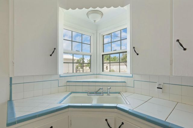 15661 Curry Ave, Lodi, CA 95240