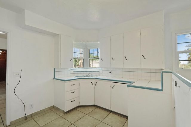 15661 Curry Ave, Lodi, CA 95240