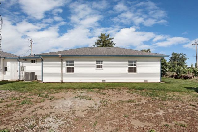 15661 Curry Ave, Lodi, CA 95240