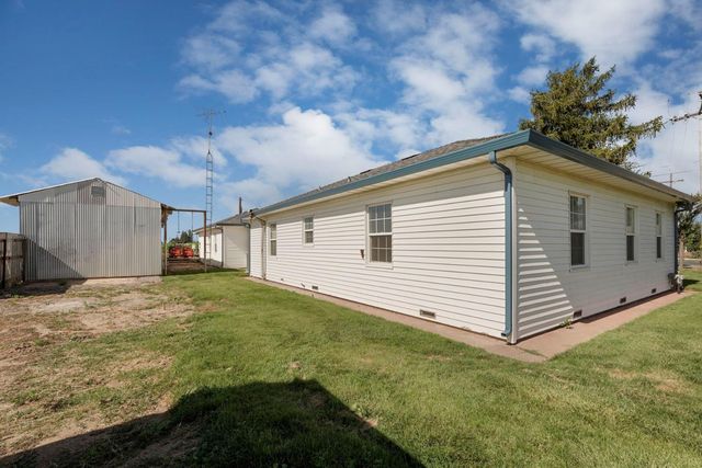 15661 Curry Ave, Lodi, CA 95240