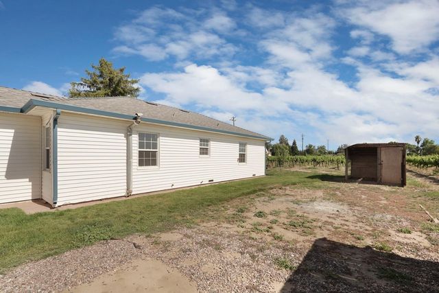 15661 Curry Ave, Lodi, CA 95240