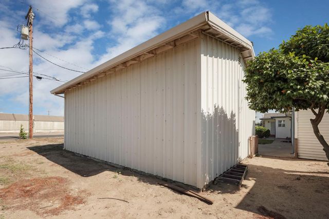 15661 Curry Ave, Lodi, CA 95240