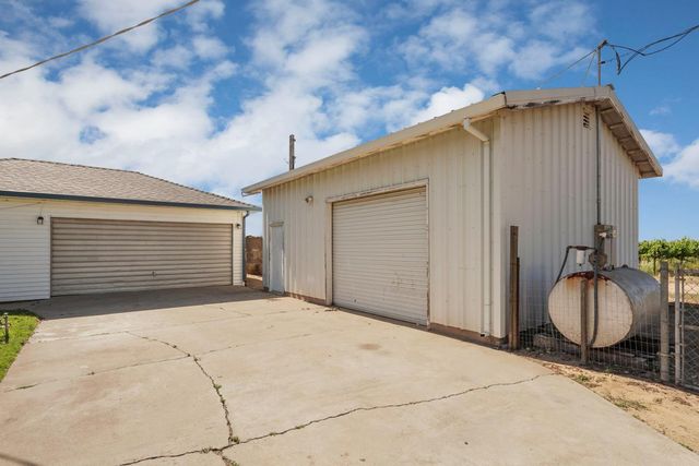 15661 Curry Ave, Lodi, CA 95240