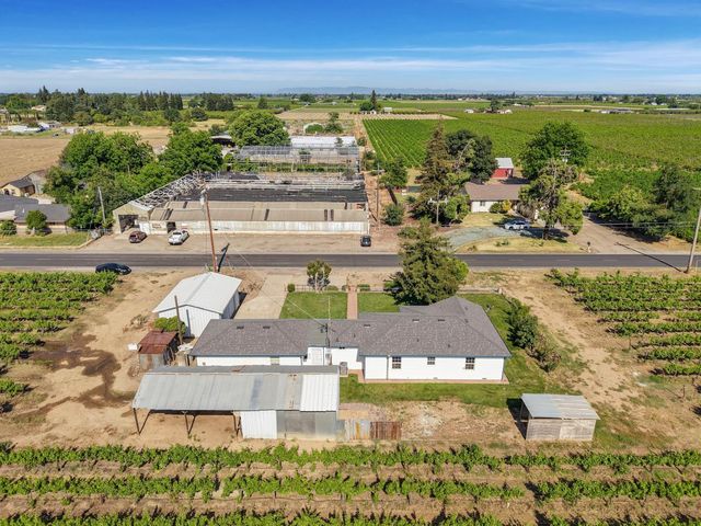 15661 Curry Ave, Lodi, CA 95240