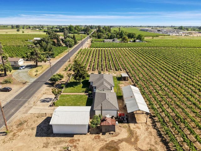 15661 Curry Ave, Lodi, CA 95240