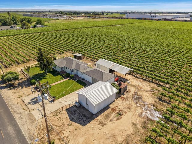 15661 Curry Ave, Lodi, CA 95240