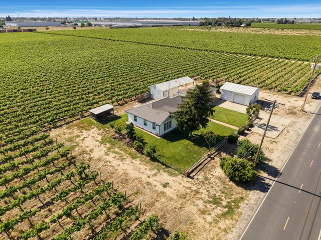 15661 Curry Ave, Lodi, CA 95240