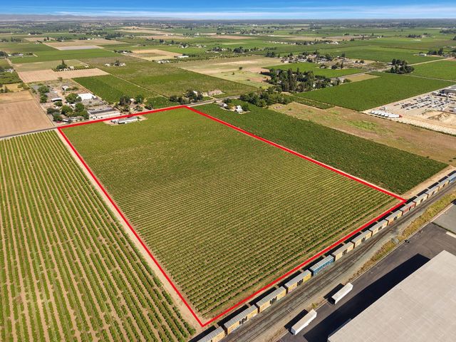15661 Curry Ave, Lodi, CA 95240