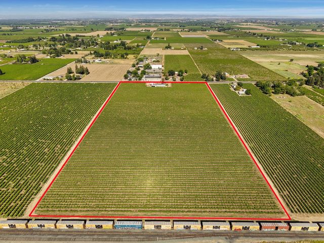 15661 Curry Ave, Lodi, CA 95240