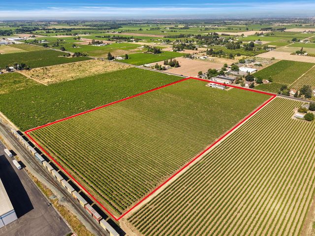 15661 Curry Ave, Lodi, CA 95240