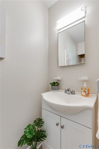 1214 Newell Rd, Richmond, VA 23225