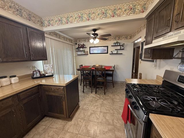 10525 W Rae AVENUE, Milwaukee, WI 53225