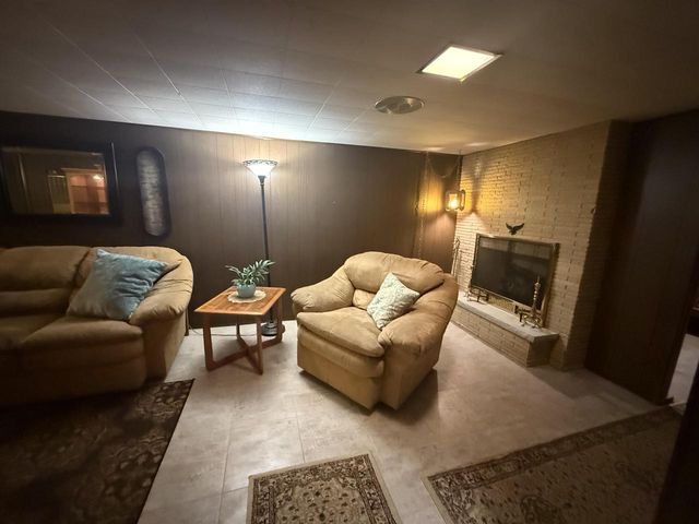 10525 W Rae AVENUE, Milwaukee, WI 53225