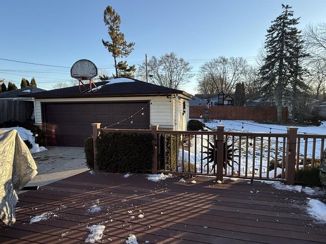 10525 W Rae AVENUE, Milwaukee, WI 53225