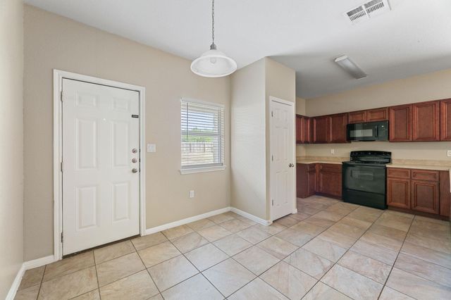 408 Carl Shipp DR A, Liberty Hill, TX 78642