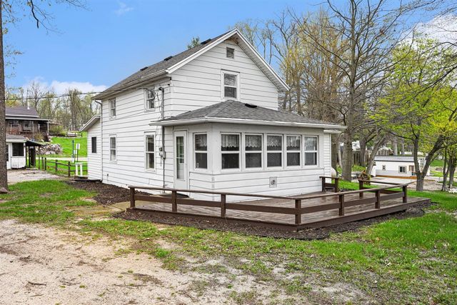 12377 Bair Lake Street 81, Jones, MI 49061