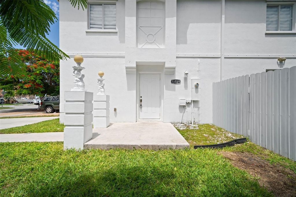 13529 SW 262nd Street, Homestead, FL 33032