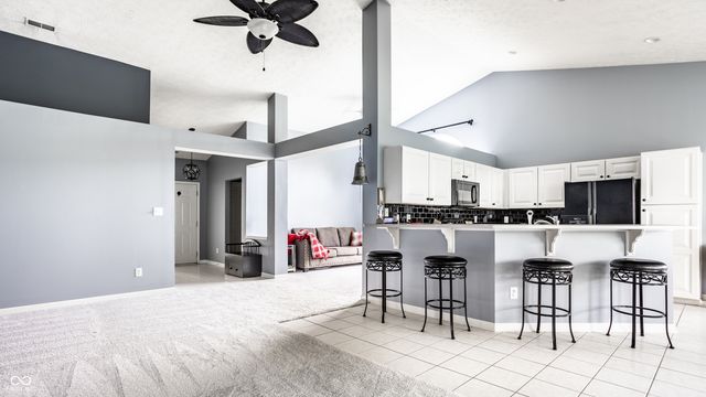 17813 Crown Pointe Court, Noblesville, IN 46062