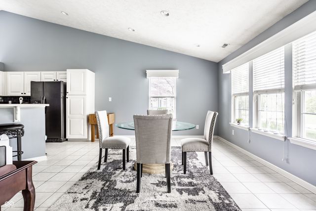 17813 Crown Pointe Court, Noblesville, IN 46062