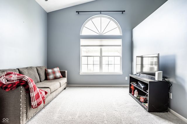 17813 Crown Pointe Court, Noblesville, IN 46062