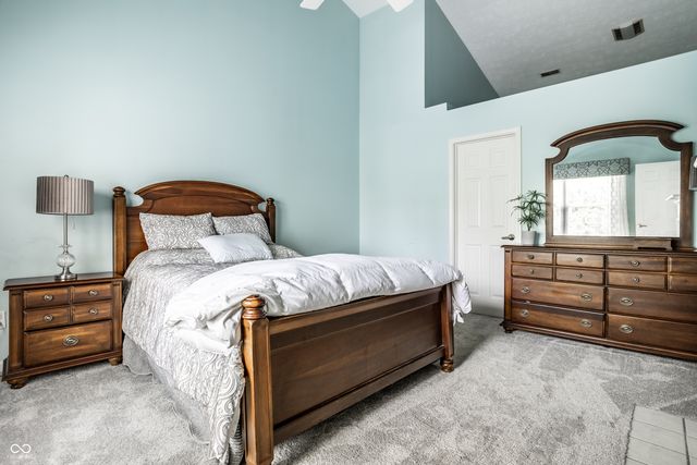 17813 Crown Pointe Court, Noblesville, IN 46062