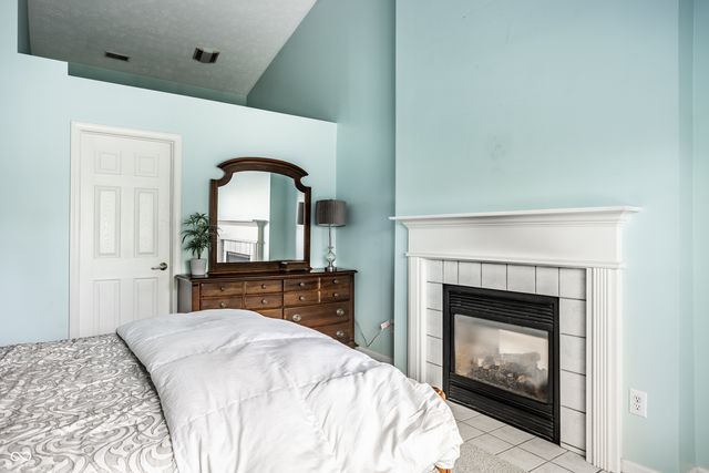 17813 Crown Pointe Court, Noblesville, IN 46062