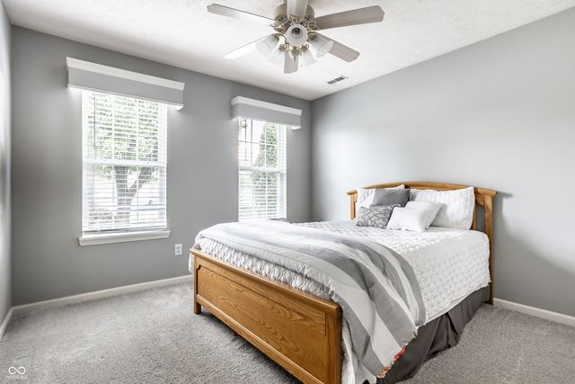 17813 Crown Pointe Court, Noblesville, IN 46062