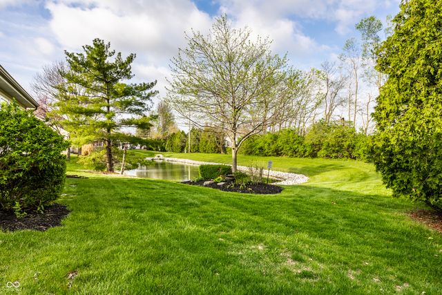 17813 Crown Pointe Court, Noblesville, IN 46062