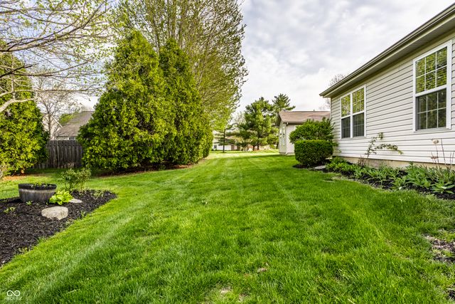 17813 Crown Pointe Court, Noblesville, IN 46062