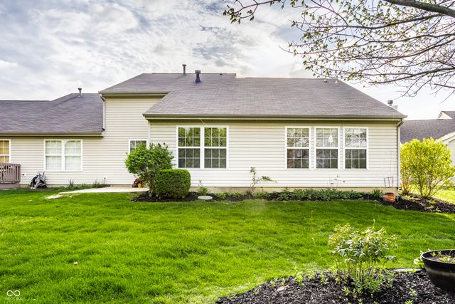17813 Crown Pointe Court, Noblesville, IN 46062