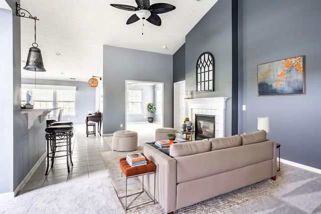17813 Crown Pointe Court, Noblesville, IN 46062