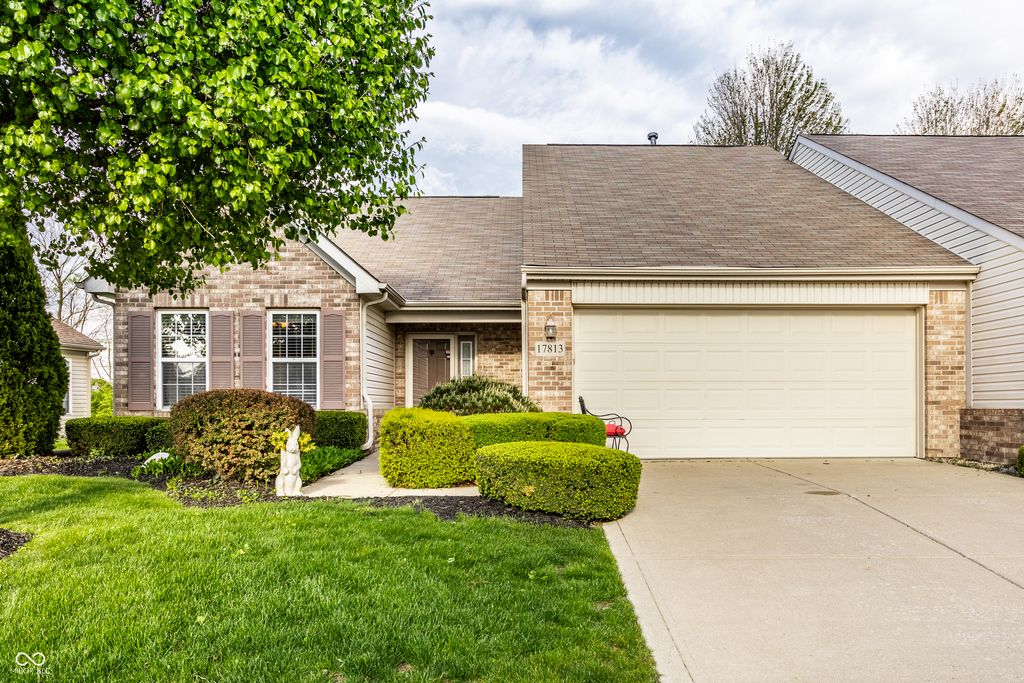 17813 Crown Pointe Court, Noblesville, IN 46062