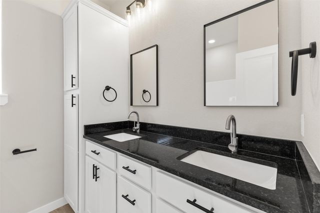 1105 East Main Street, Brenham, TX 77833